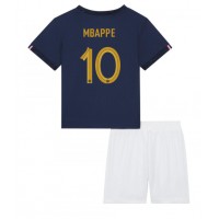 Koszulka piłkarska Francja Kylian Mbappe #10 Strój Domowy dla dzieci MŚ 2022 tanio Krótki Rękaw (+ Krótkie spodenki)